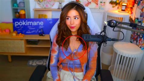 pokimane nipple slip|[NSFW] titty slip : r/LivestreamFail